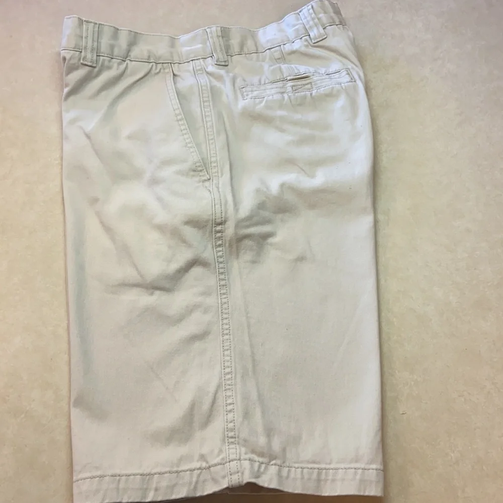 Perry Ellis America Cargo Khaki Shorts